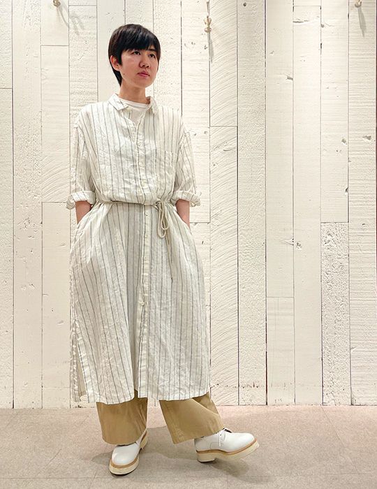 01 ホワイト：大丸神戸店 159cm