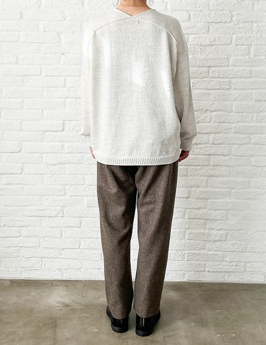 64 ベージュ