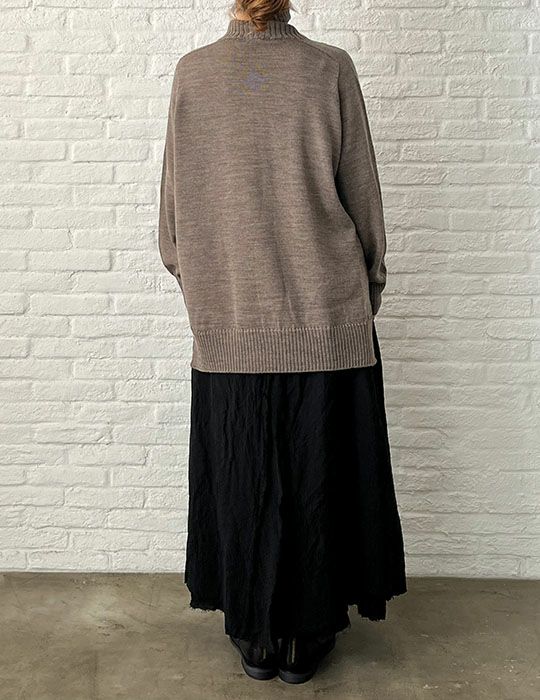 67 グレージュ