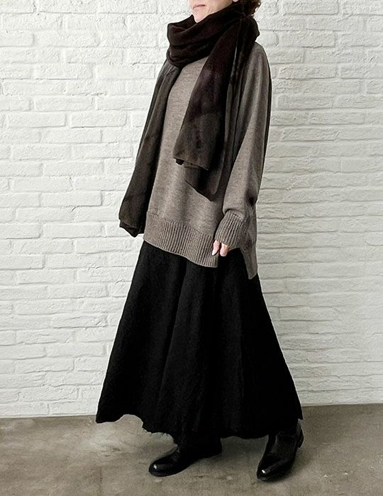 67 グレージュ