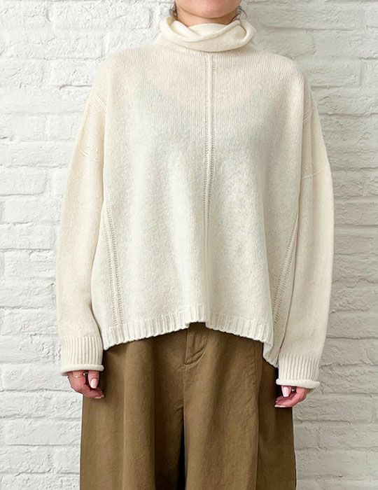 04 アイボリー：身長 160cm