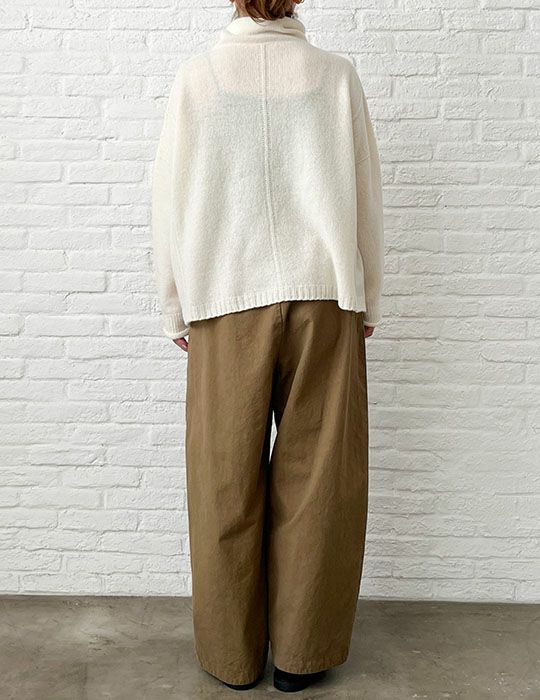 04 アイボリー