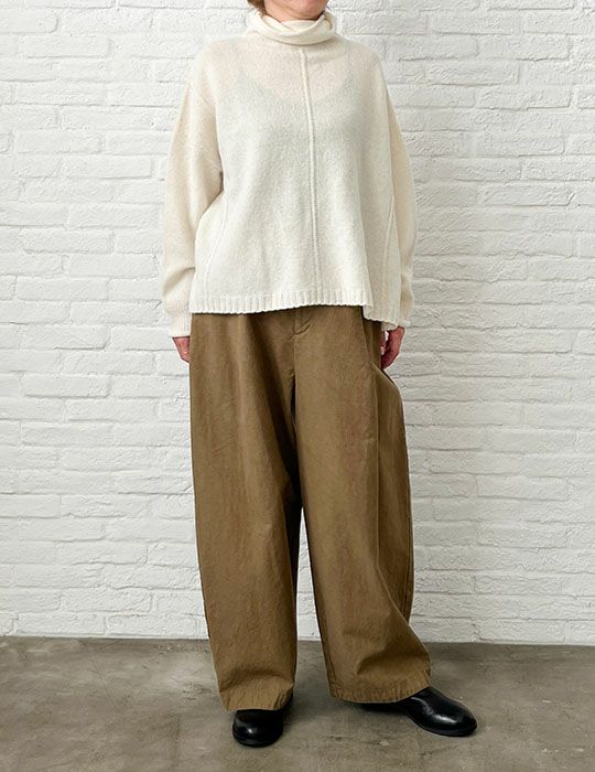 04 アイボリー