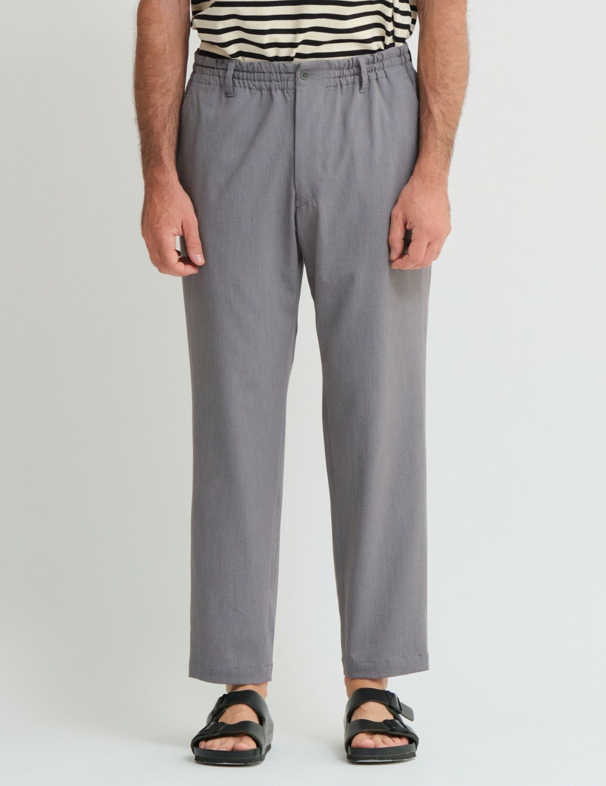 50 ミディアムグレー　Msize：モデル184㎝