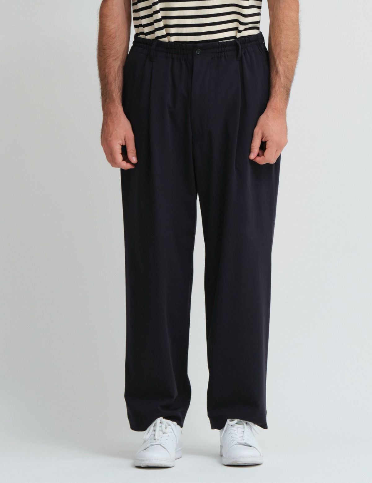 20 ネイビー　Msize：モデル184㎝