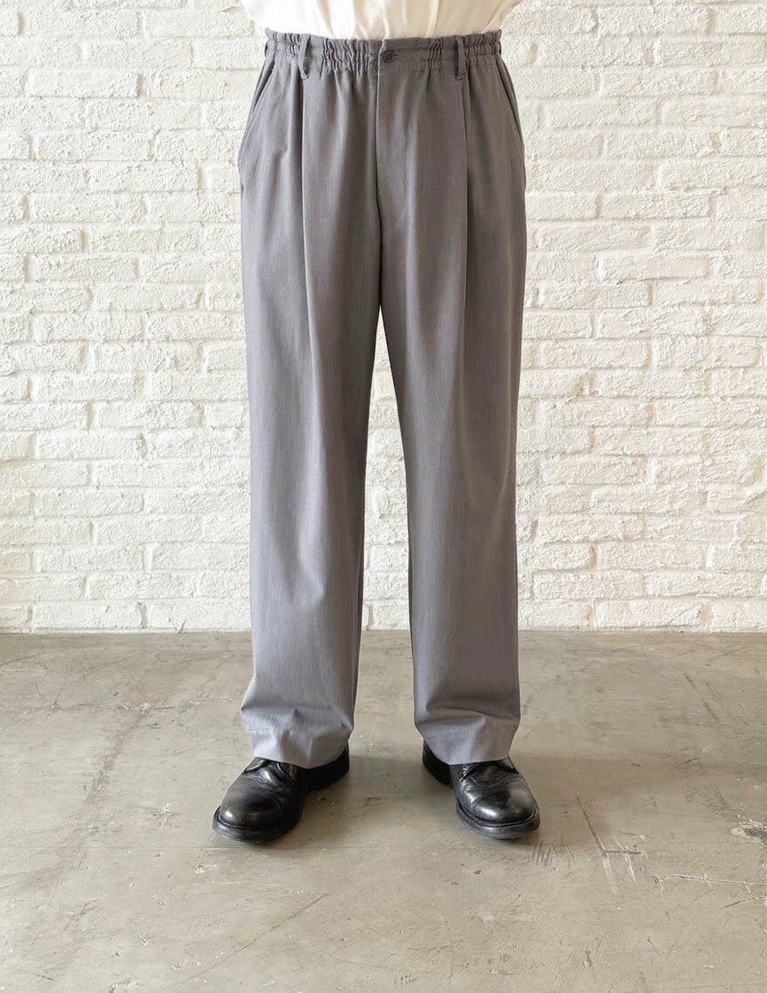 50 ミディアムグレー　Msize：スタッフ170㎝