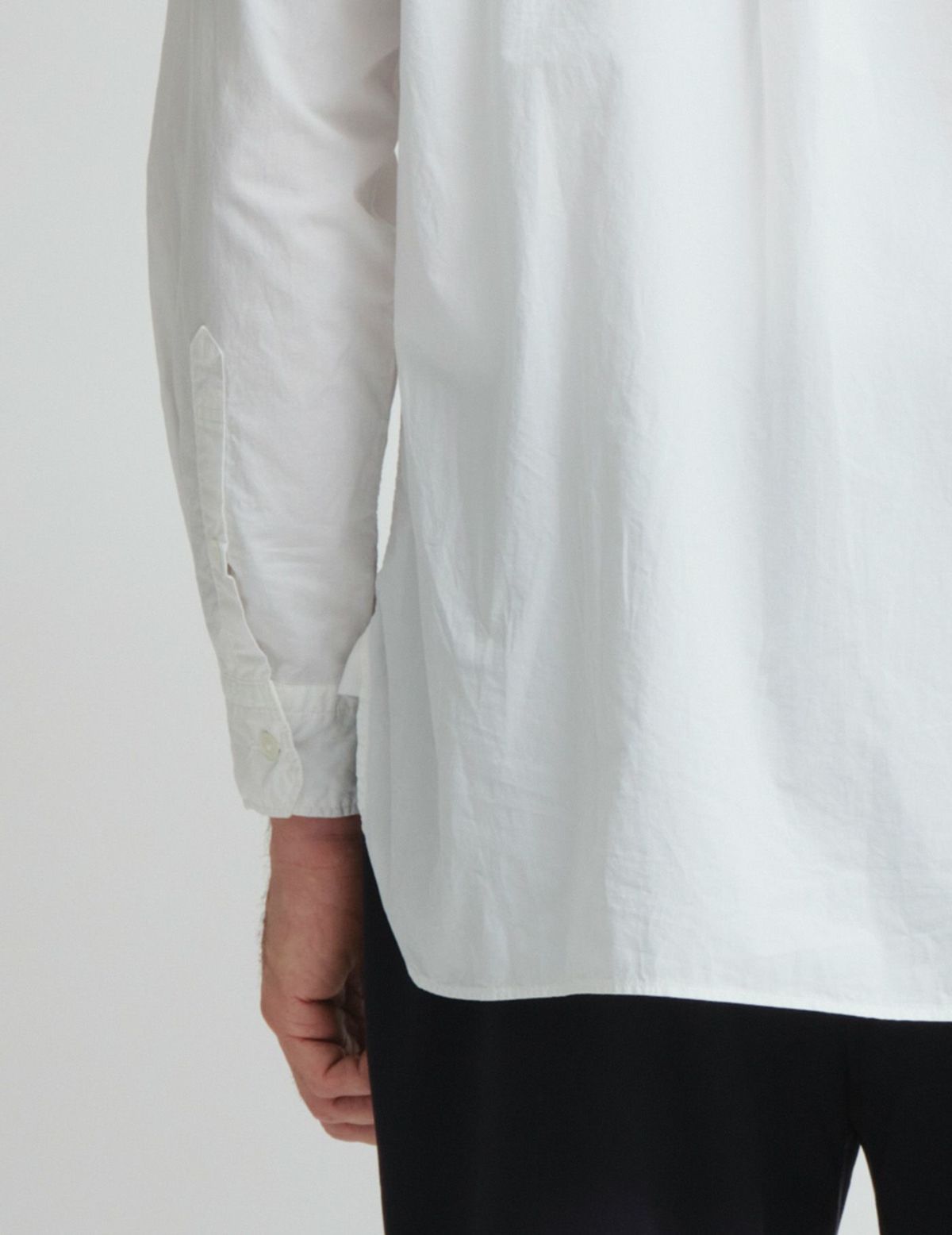 02 オフホワイト