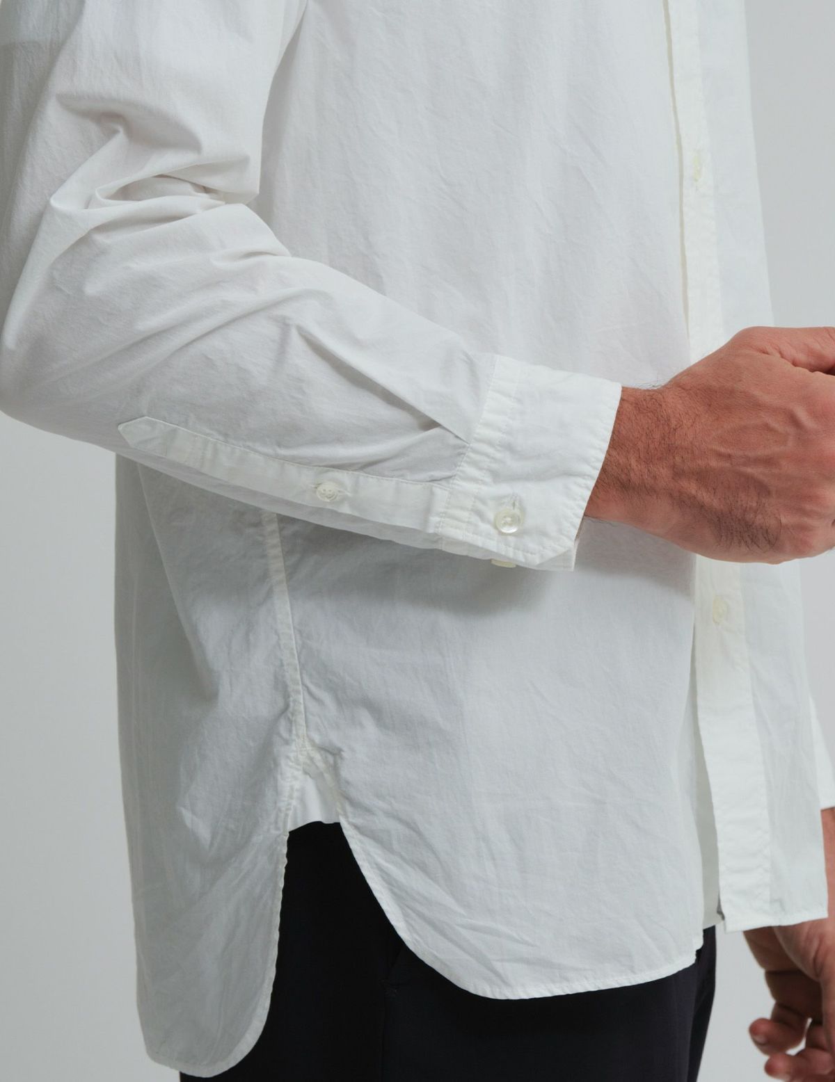 02 オフホワイト