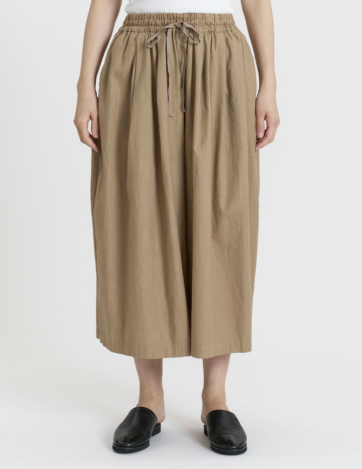 64 ベージュ/36size：モデル170㎝