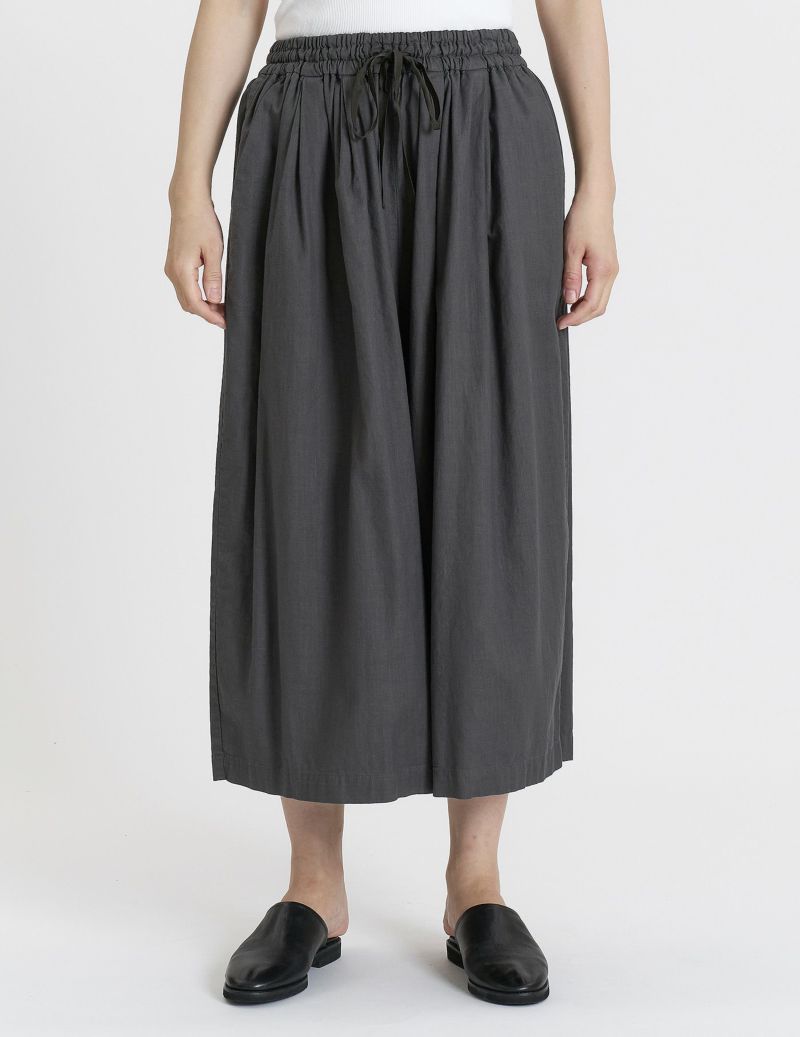 44 グレーカーキ/36size：モデル170㎝