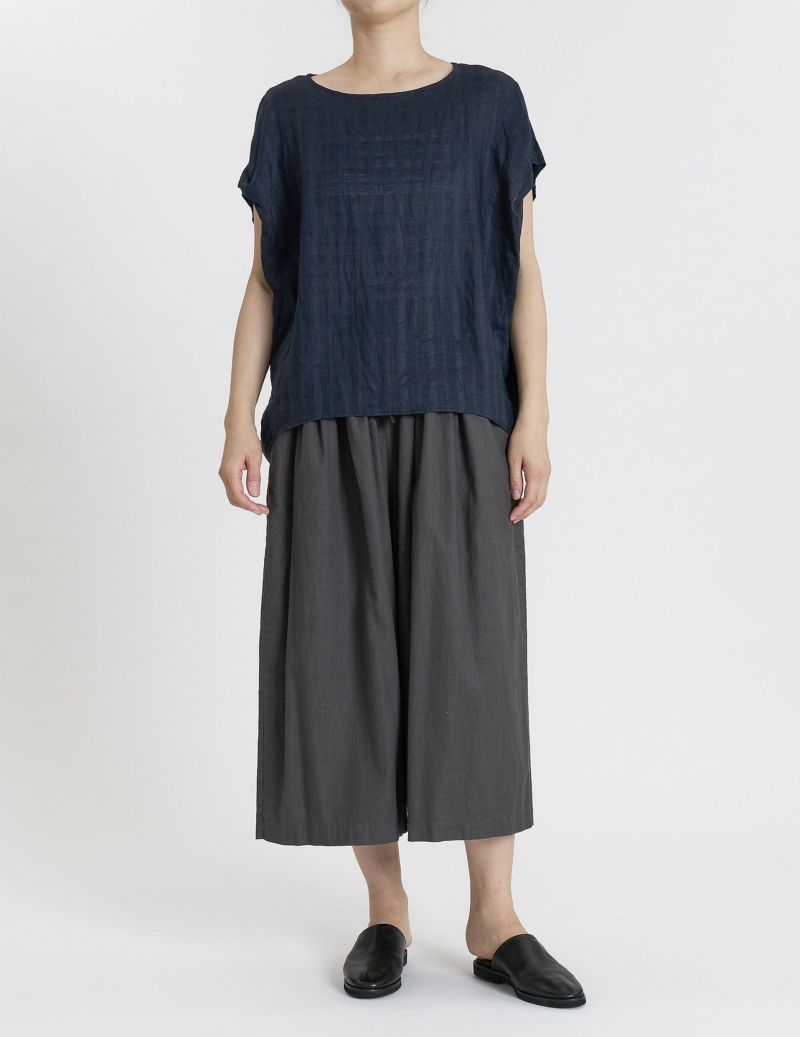 44 グレーカーキ