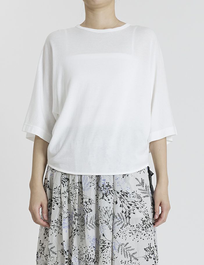 01 ホワイト：モデル170㎝