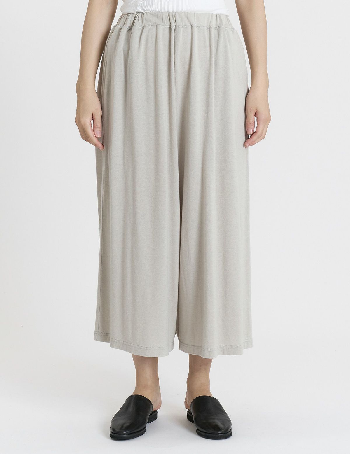 50 グレー/36size：モデル170㎝