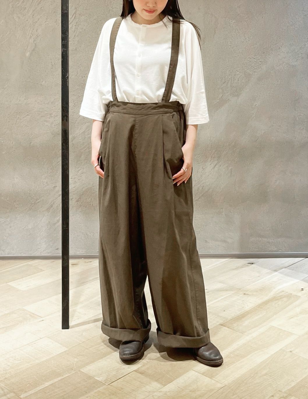 44 カーキ/36size：スタッフ153㎝