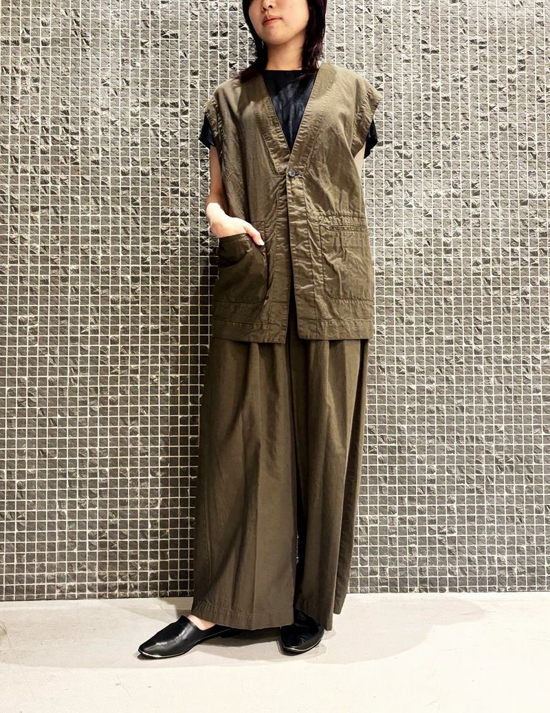 44 カーキ/36size：スタッフ165㎝