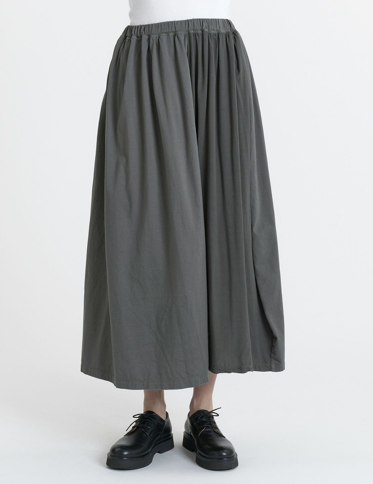 40 グリーン/36size：モデル169㎝