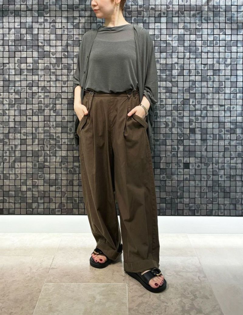 44 カーキ/36size：スタッフ157㎝