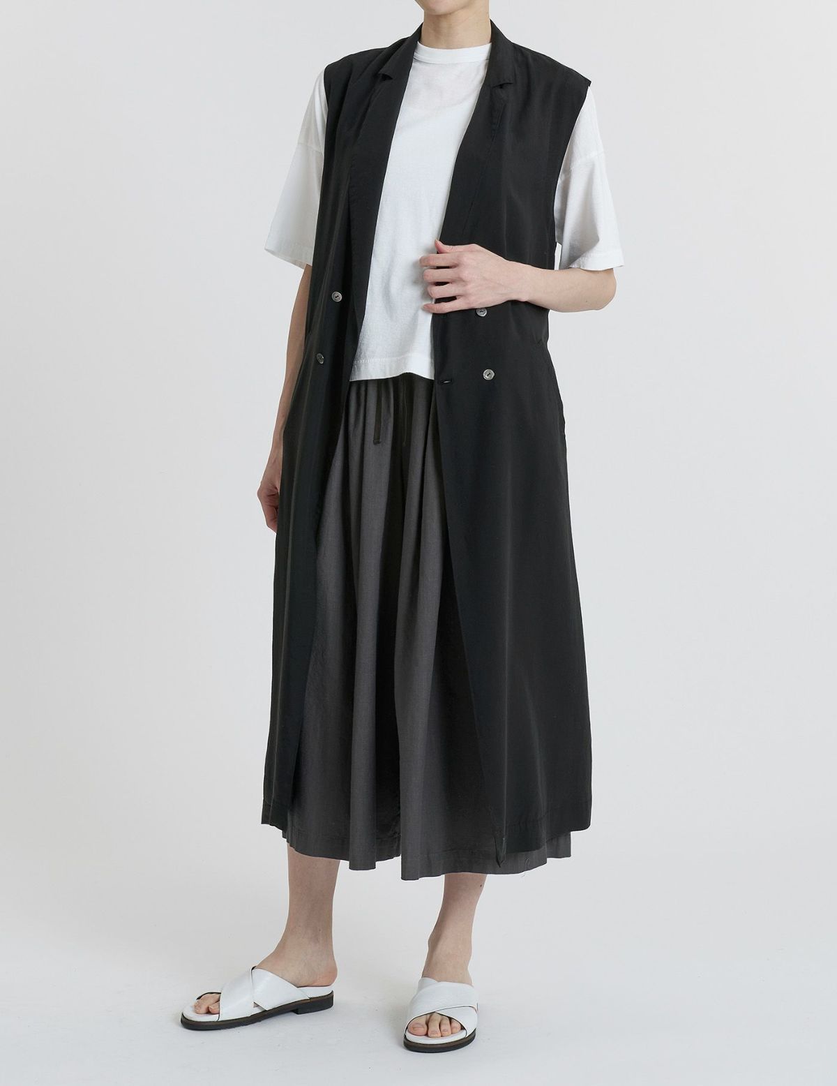 90 ブラック：モデル 169cm