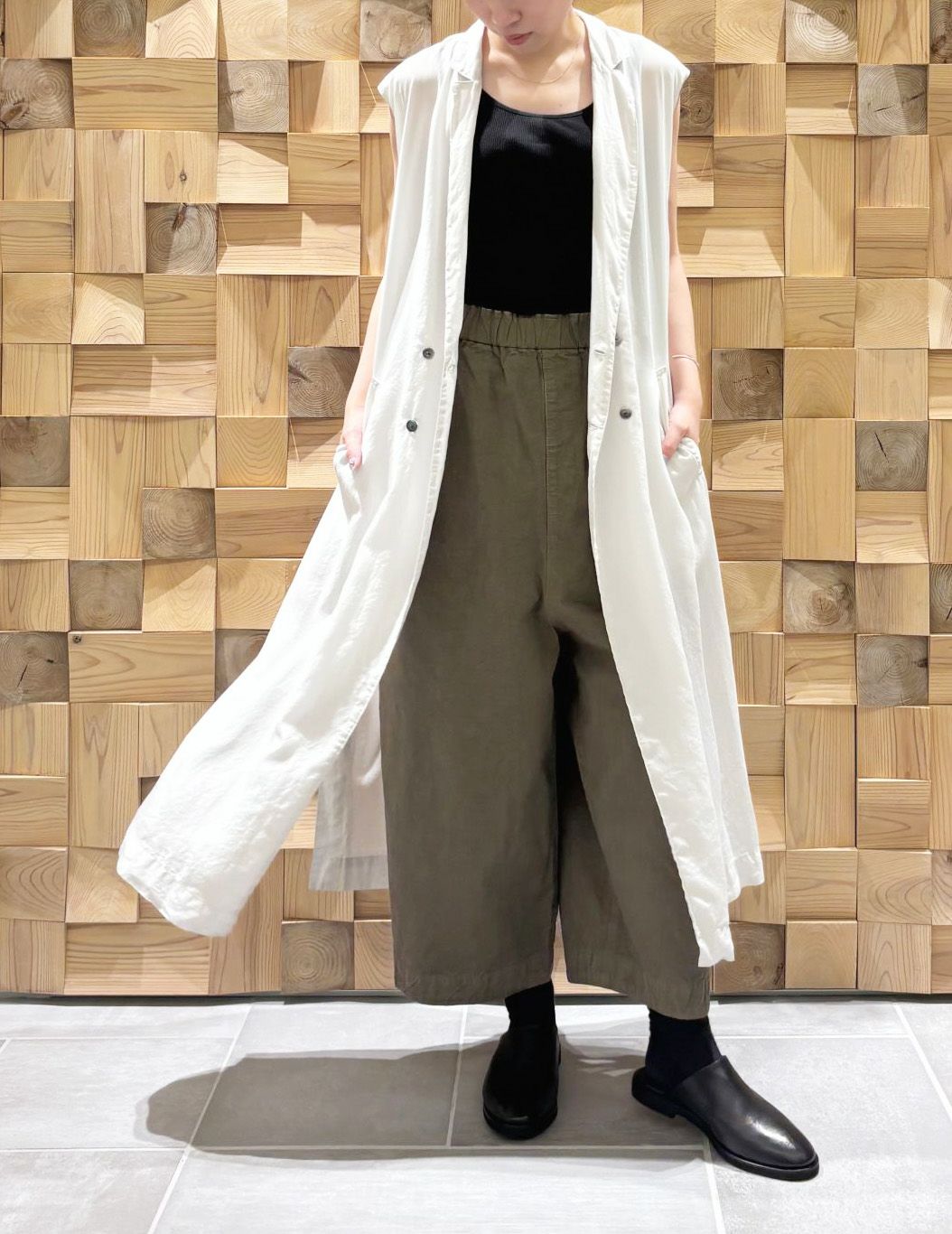 04 アイボリー/36size：スタッフ159㎝