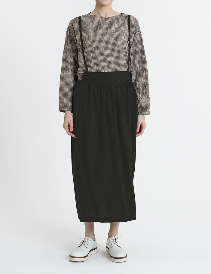 90 ブラック：モデル 169cm