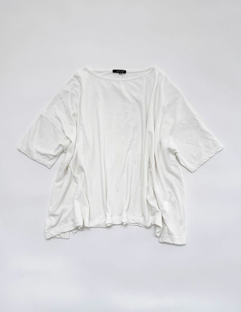 02 オフホワイト