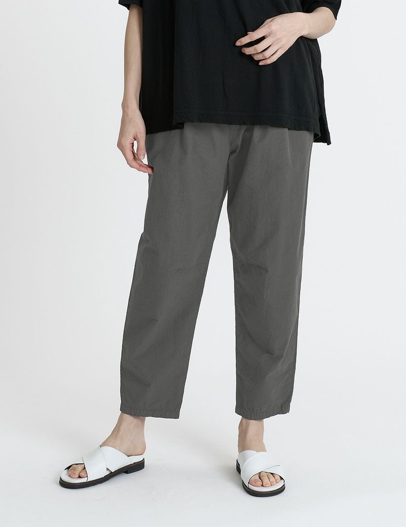 53 チャコール千鳥/36size：モデル 169cm