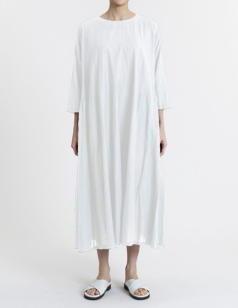 02 オフホワイト