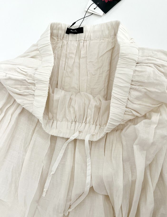 02 オフホワイト