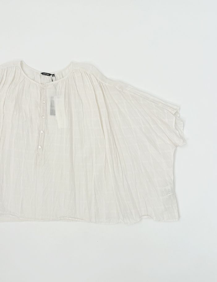 02 オフホワイト