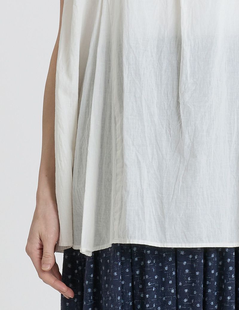 02 オフホワイト