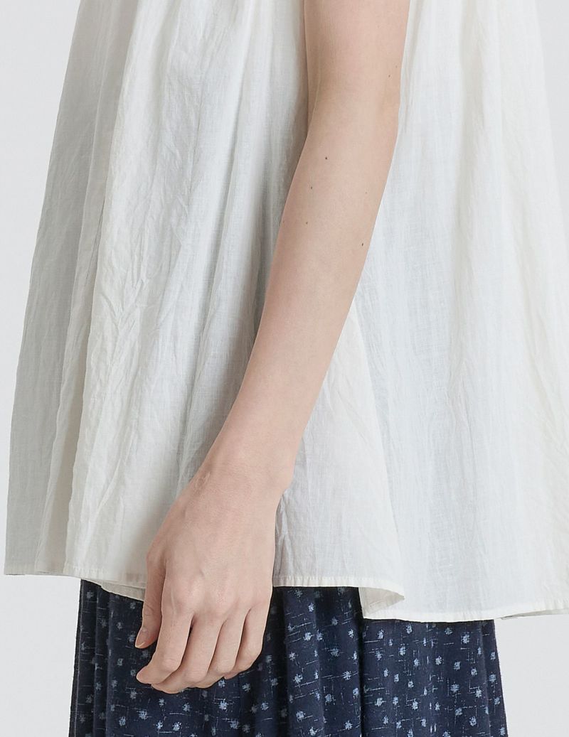 02 オフホワイト