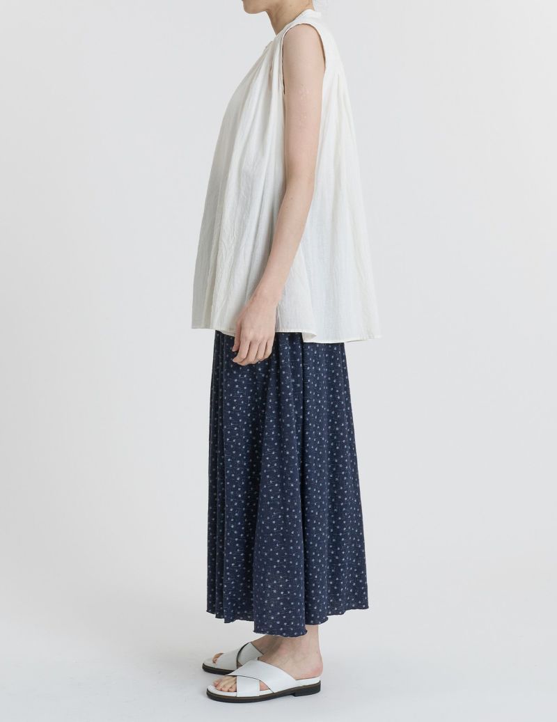 02 オフホワイト