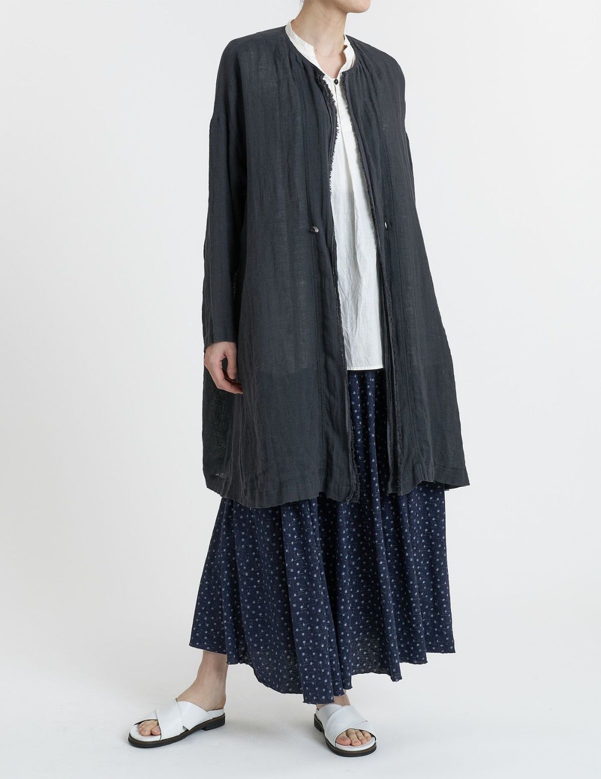 02 オフホワイト