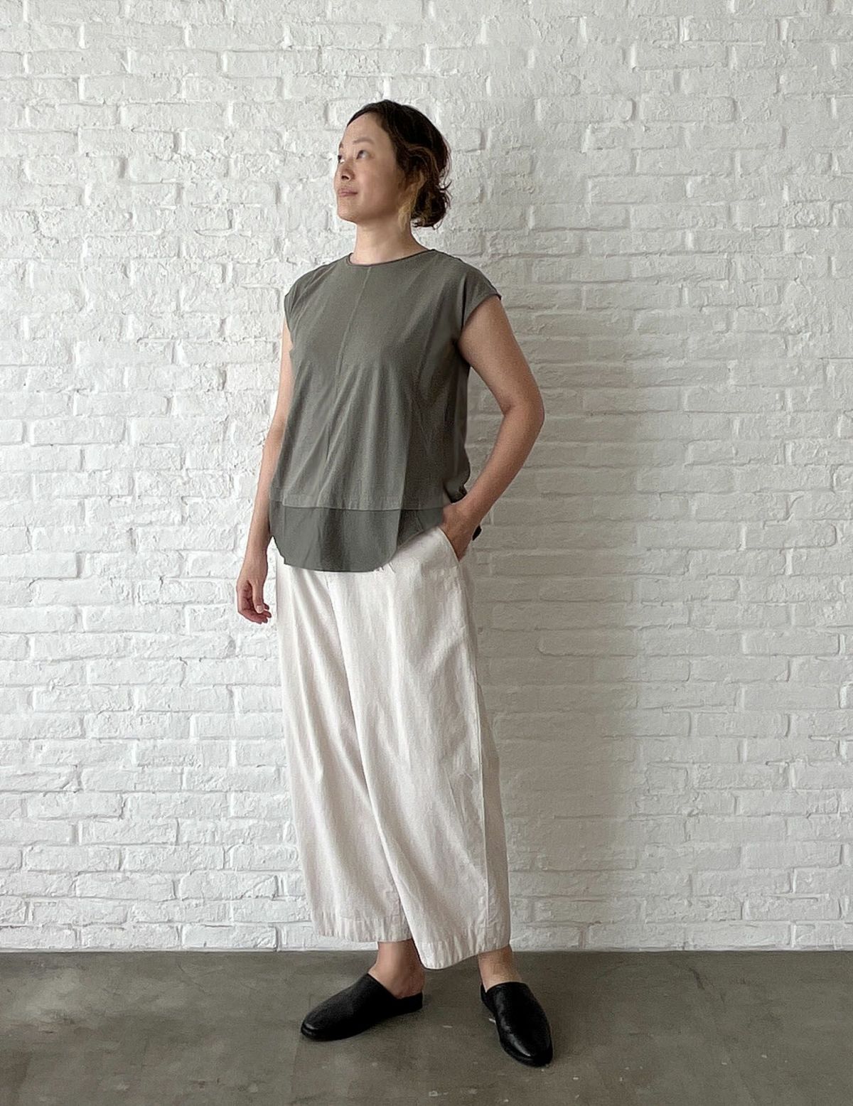 04 アイボリー/36size：スタッフ 167cm