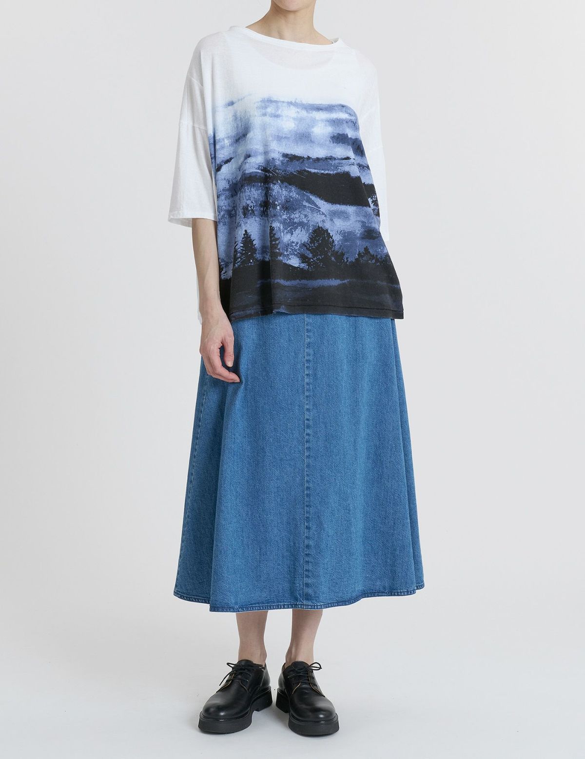 35 フェードブルー/36size：モデル 169cm