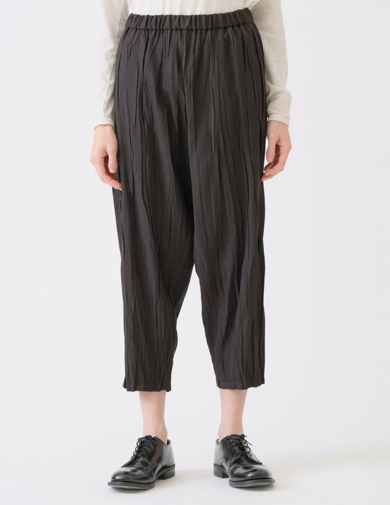 60 ブラウン：モデル 169cm