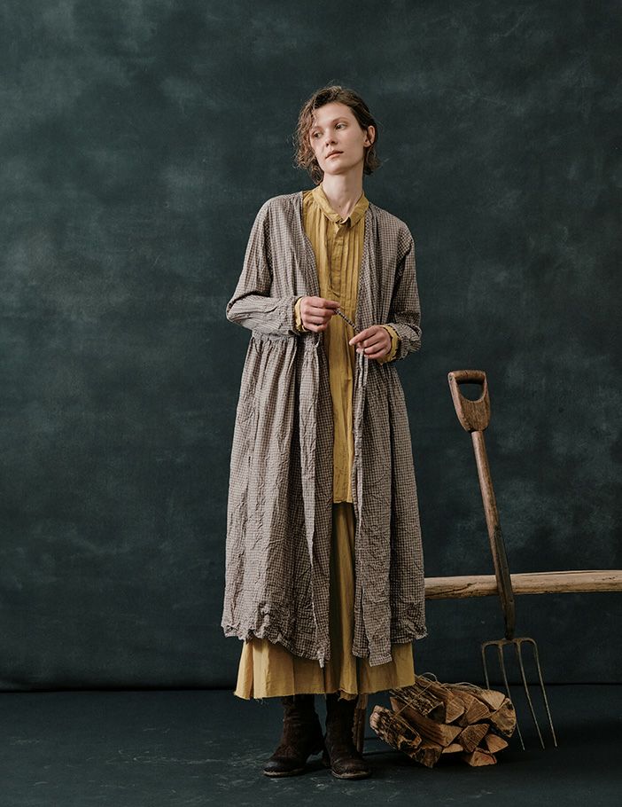 60 ブラウン：モデル 177cm