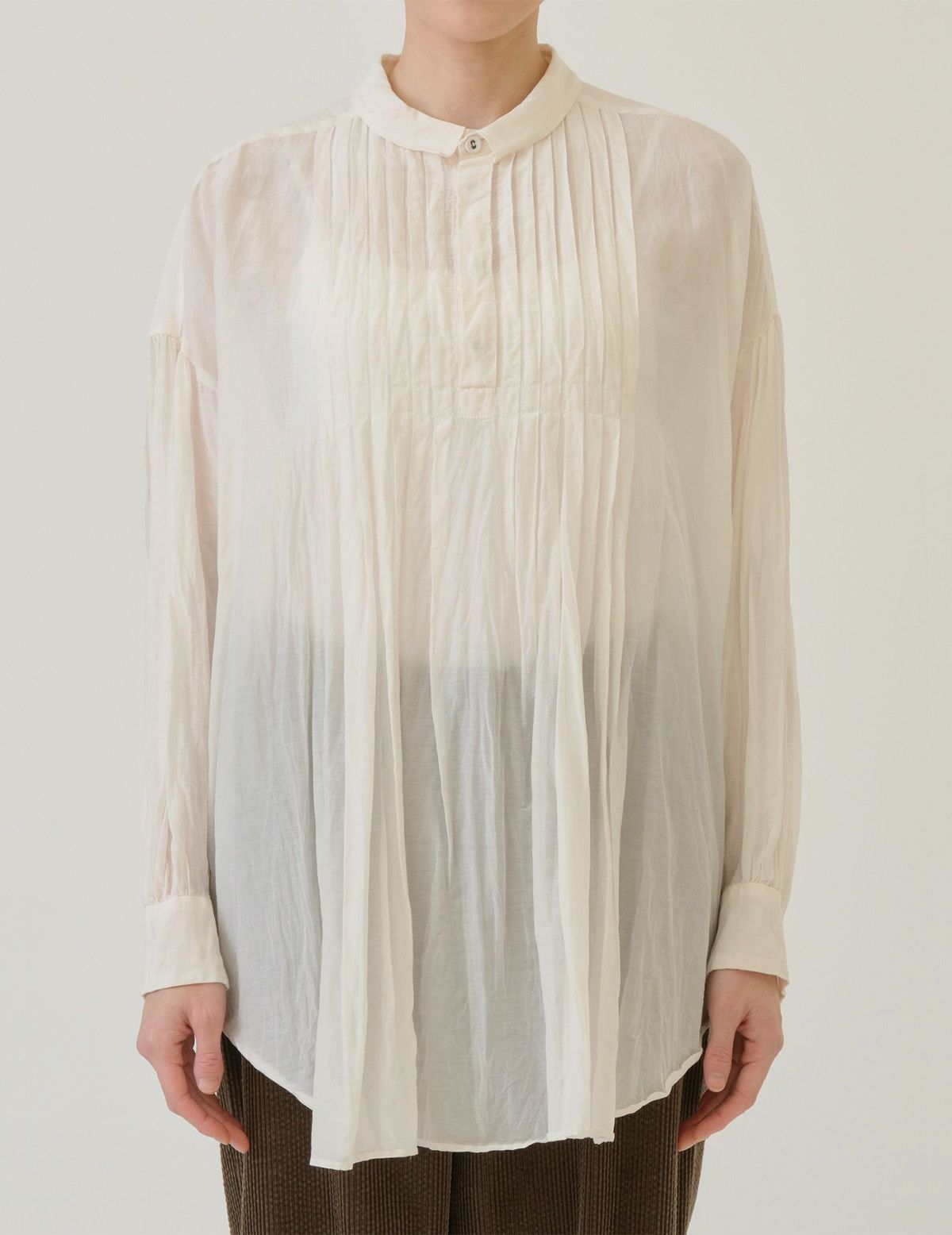 02 オフホワイト