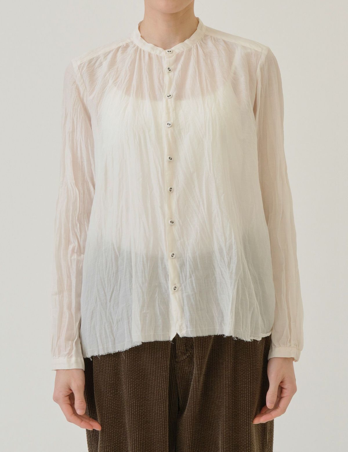 02 オフホワイト