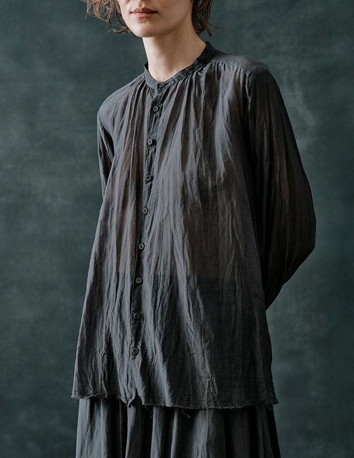 20 ネイビー：モデル 177cm