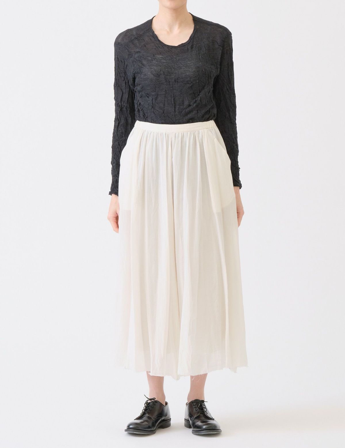 02 オフホワイト