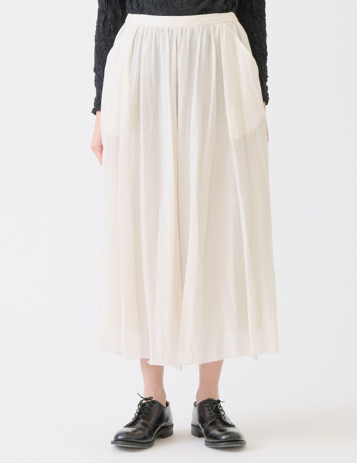 02 オフホワイト