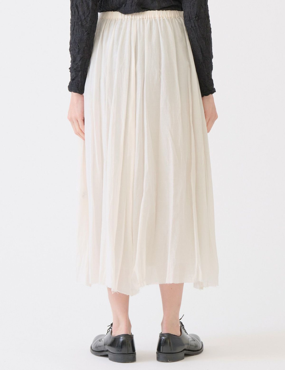 02 オフホワイト