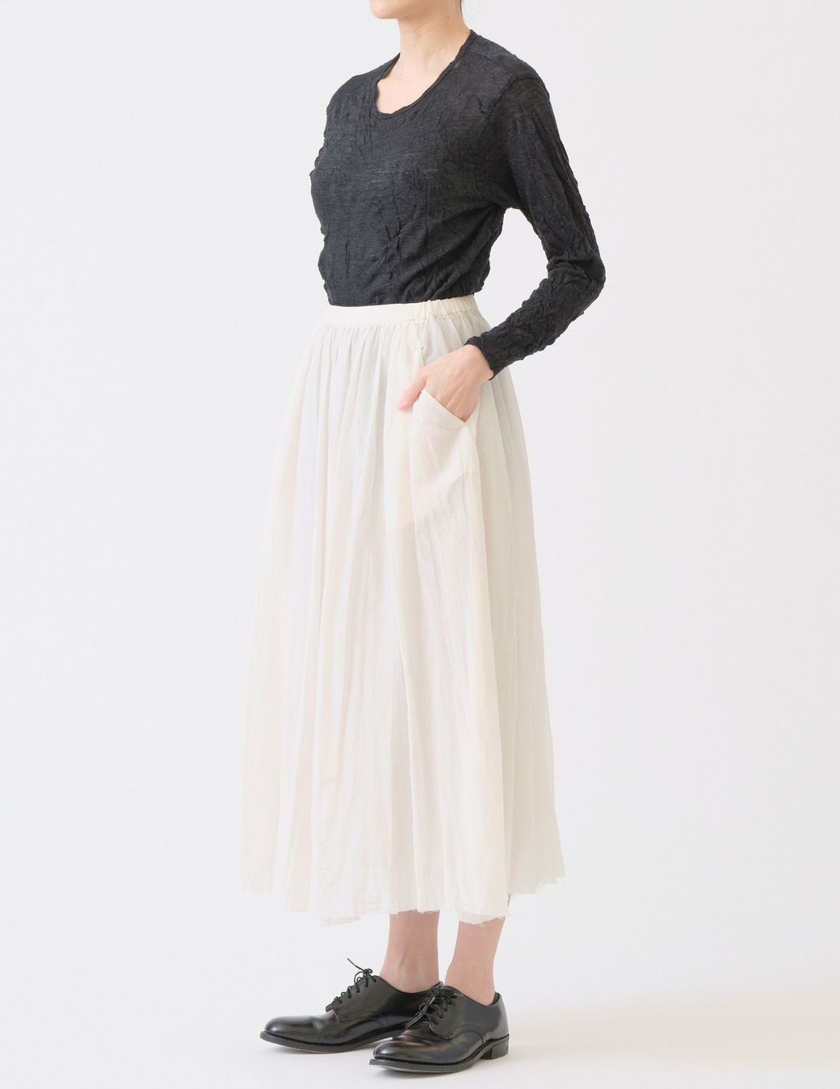 02 オフホワイト