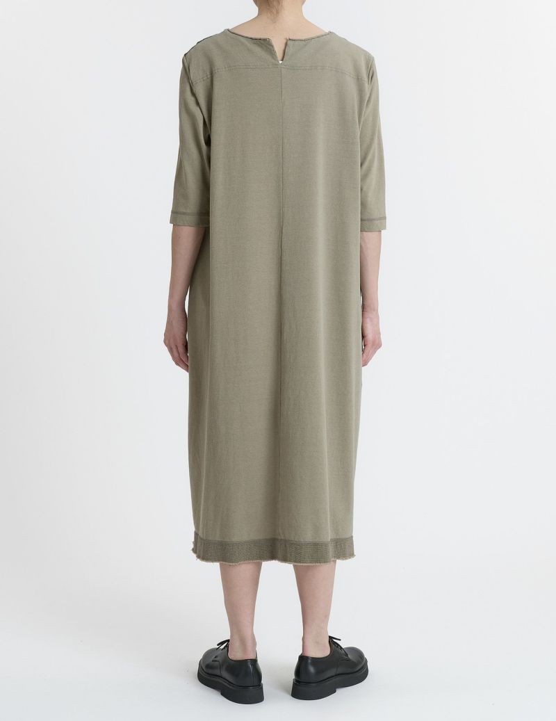 44 カーキ(後衿ぐりスリットは画像より3cm短くなります)