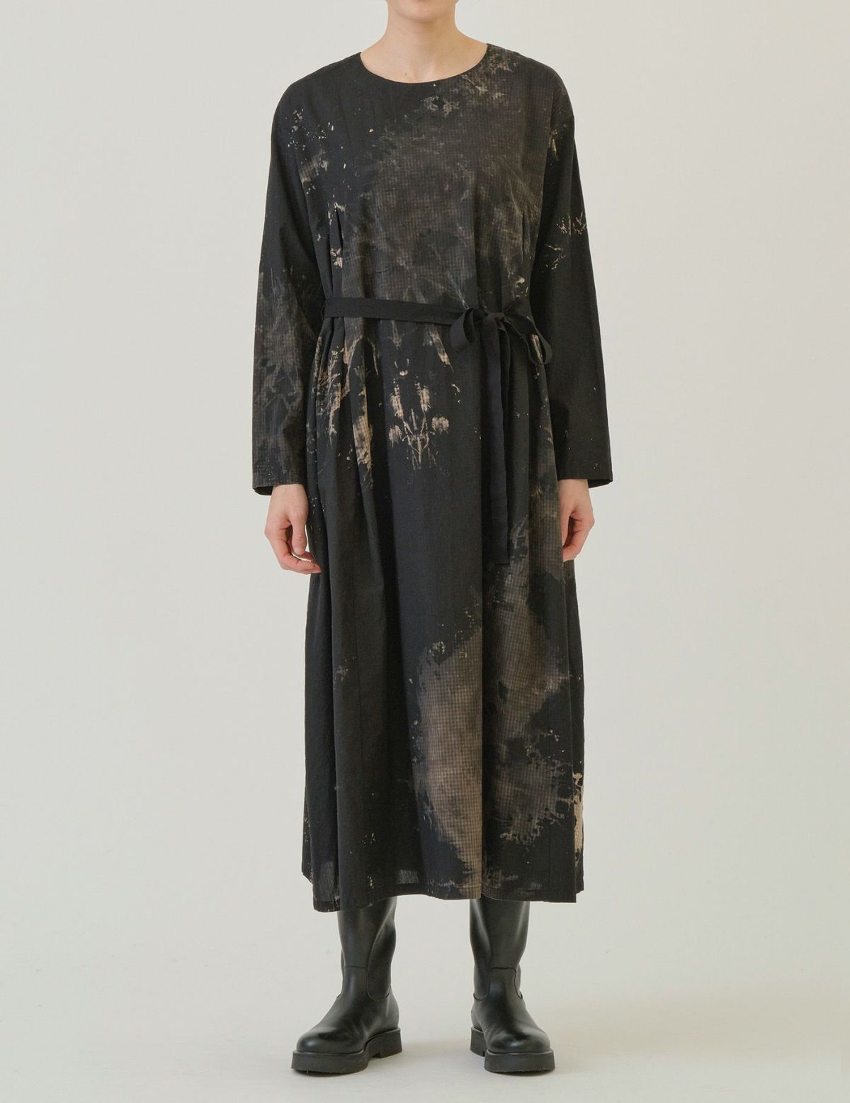 90 ブラック/36(M)size：モデル 169cm