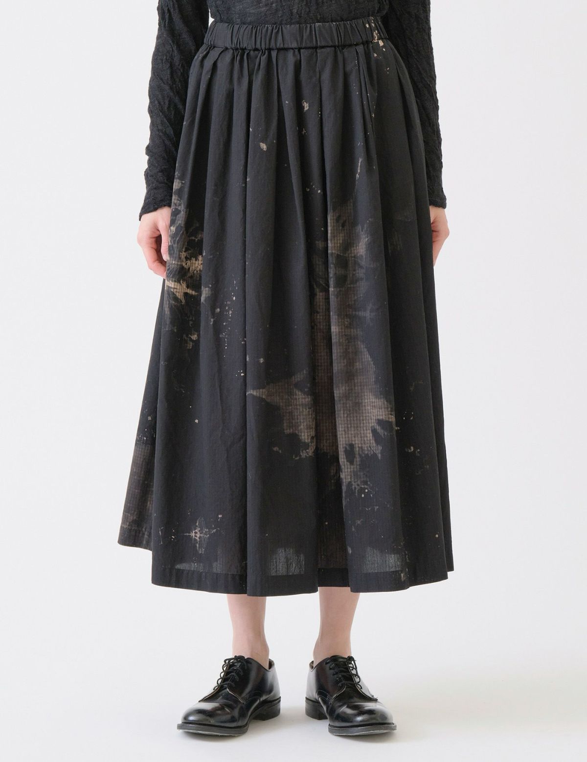 90 ブラック/36(M)：モデル 169cm