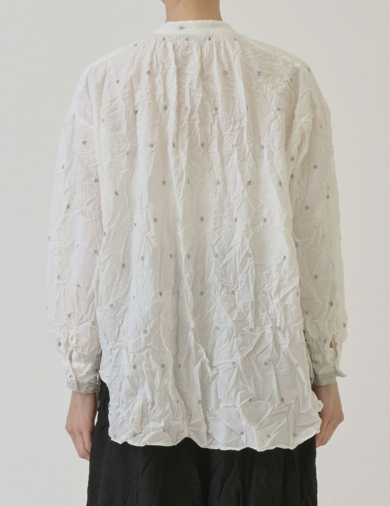 02 オフホワイト