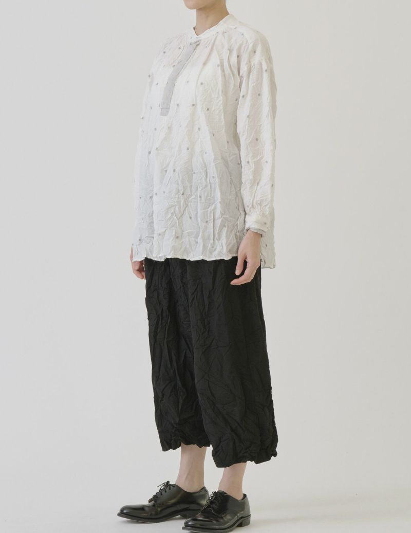 02 オフホワイト