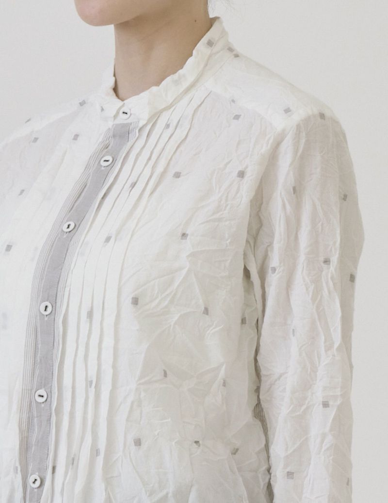 02 オフホワイト